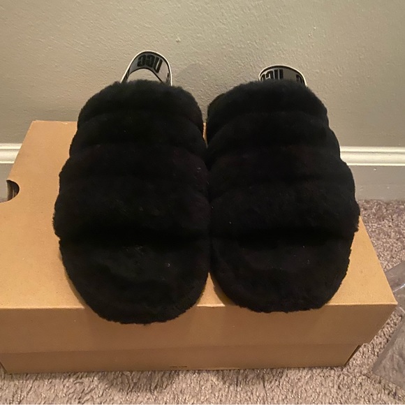 Black Ugg Slippers - Picture 3 of 3